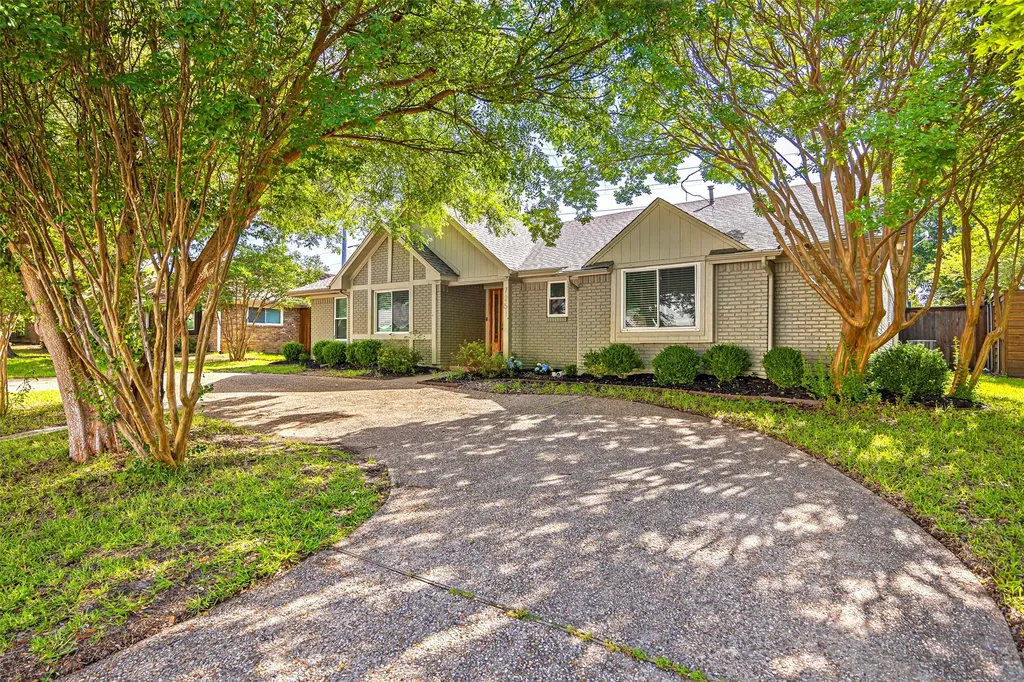 7251 Crooked Oak Drive Dallas TX 75248