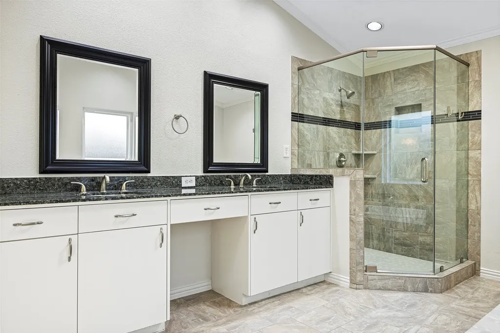 7251 Crooked Oak Drive Dallas TX 75248