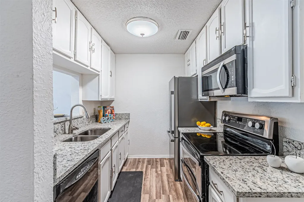 5590 Spring Valley Road Dallas TX 75254