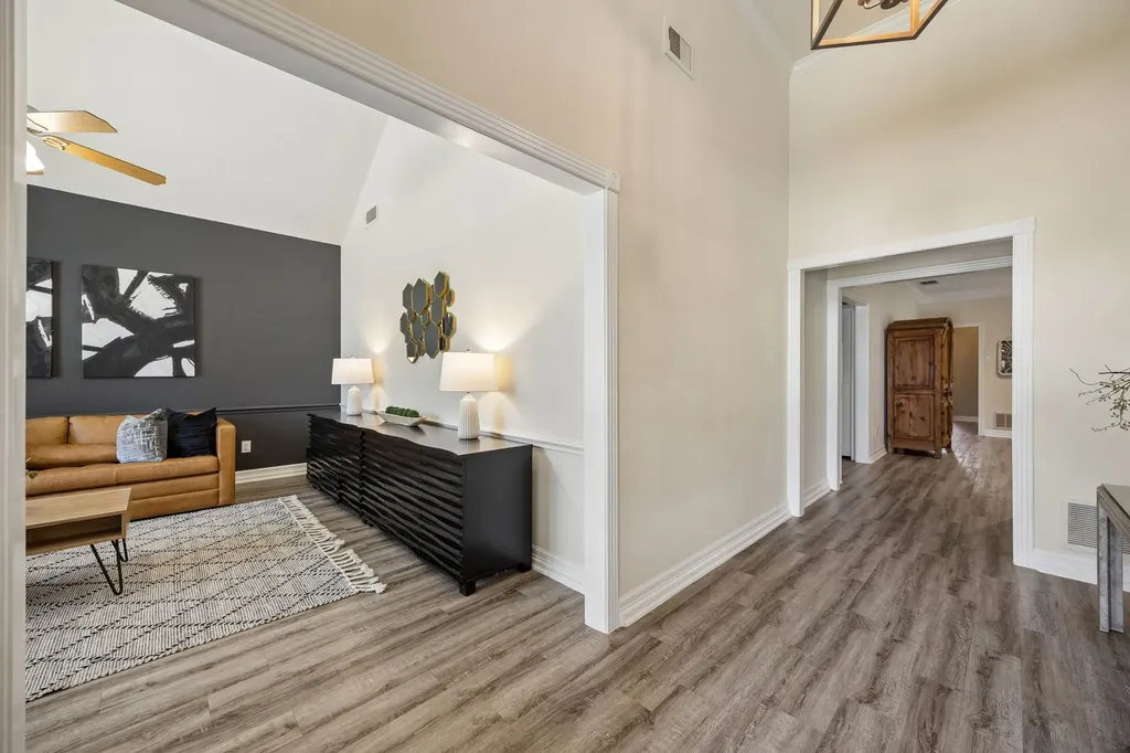 729 Herman Drive Hurst TX 76054