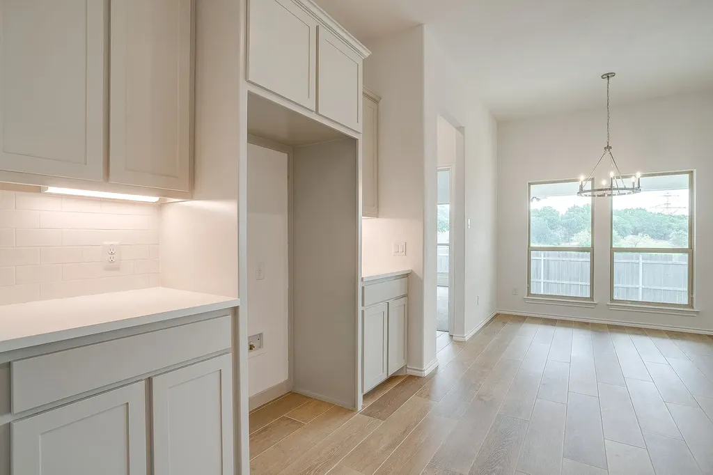 6913 Trail Rock Drive Benbrook TX 76126