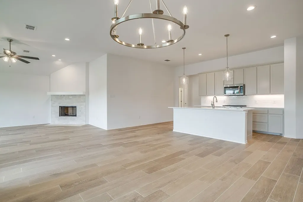 6913 Trail Rock Drive Benbrook TX 76126