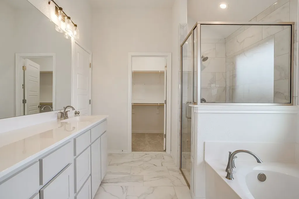 6913 Trail Rock Drive Benbrook TX 76126