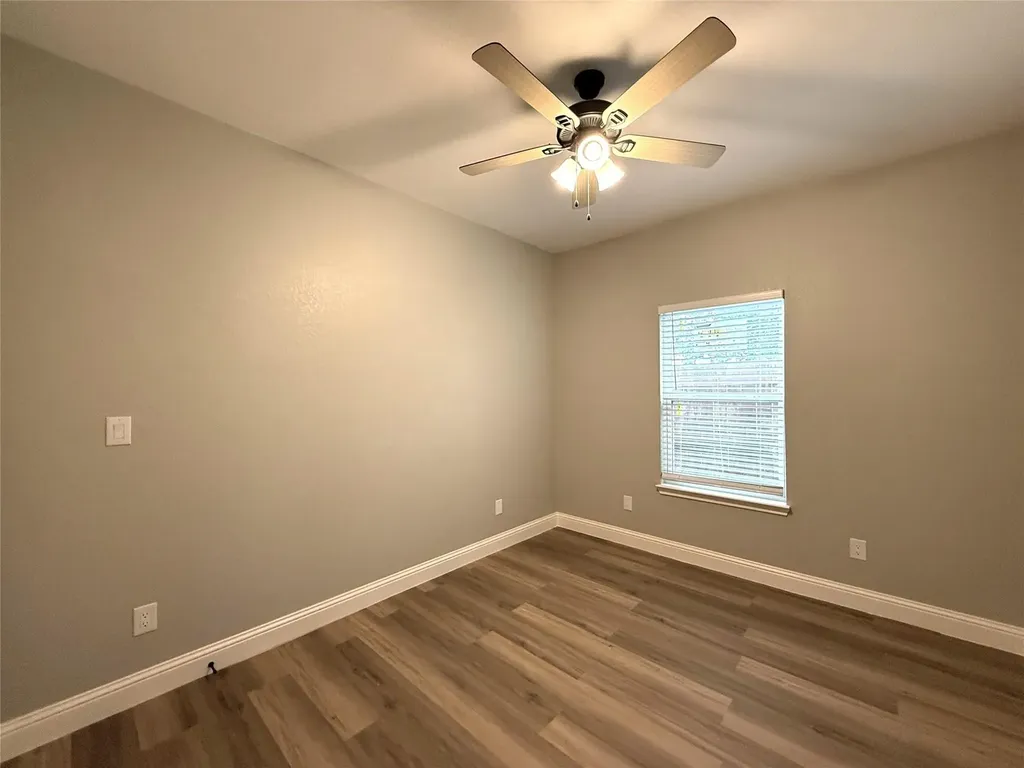 1917 Ave A Denison TX 75021