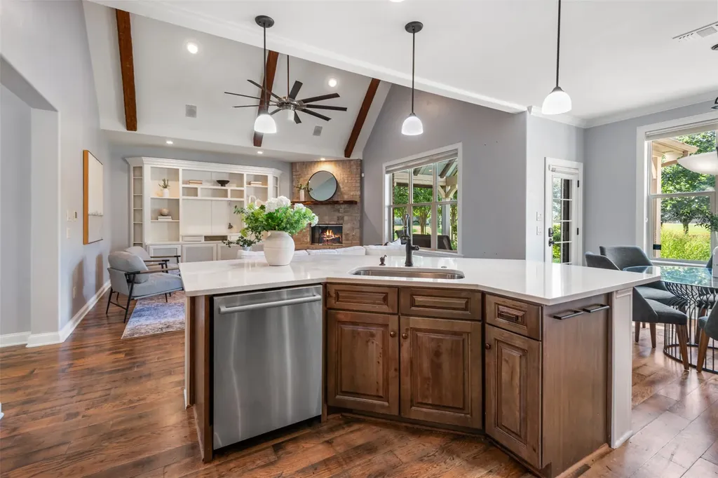 1085 Timber Ridge Trail Cross Roads TX 76227