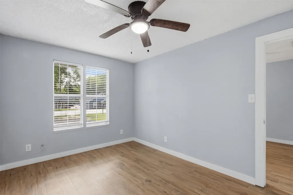 615 W Coffin Street Denison TX 75020