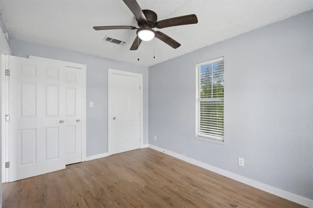 615 W Coffin Street Denison TX 75020