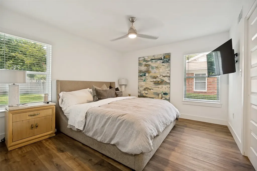 10229 San Juan Avenue Dallas TX 75228