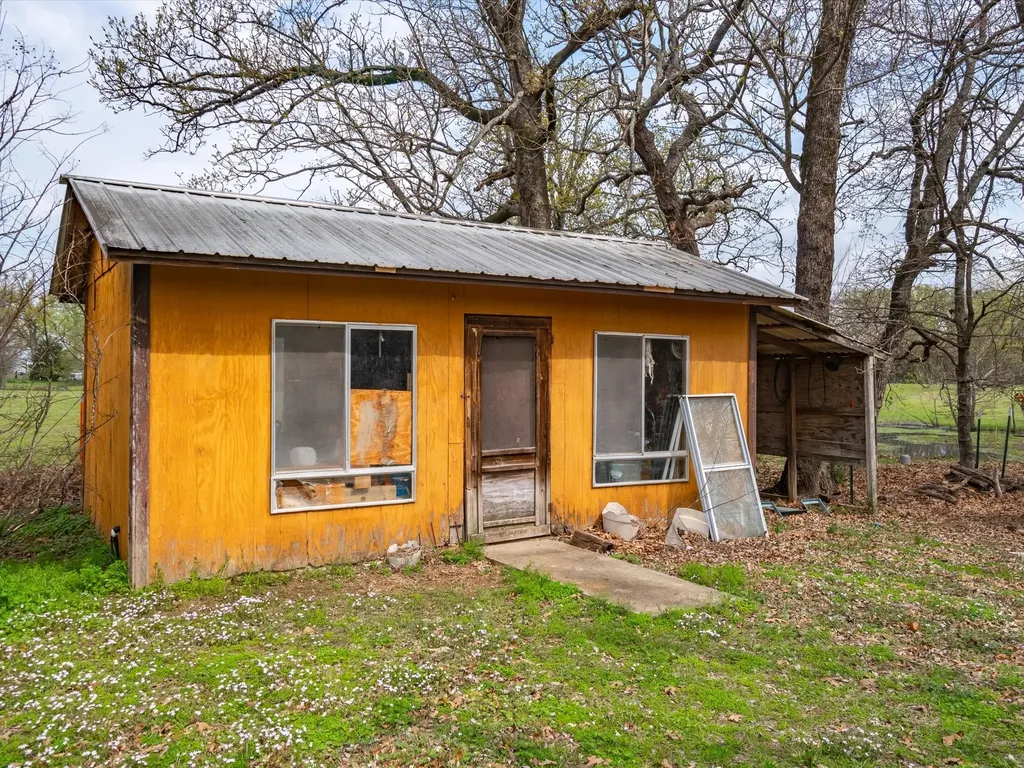 1940 County Road 1800 Yantis TX 75497