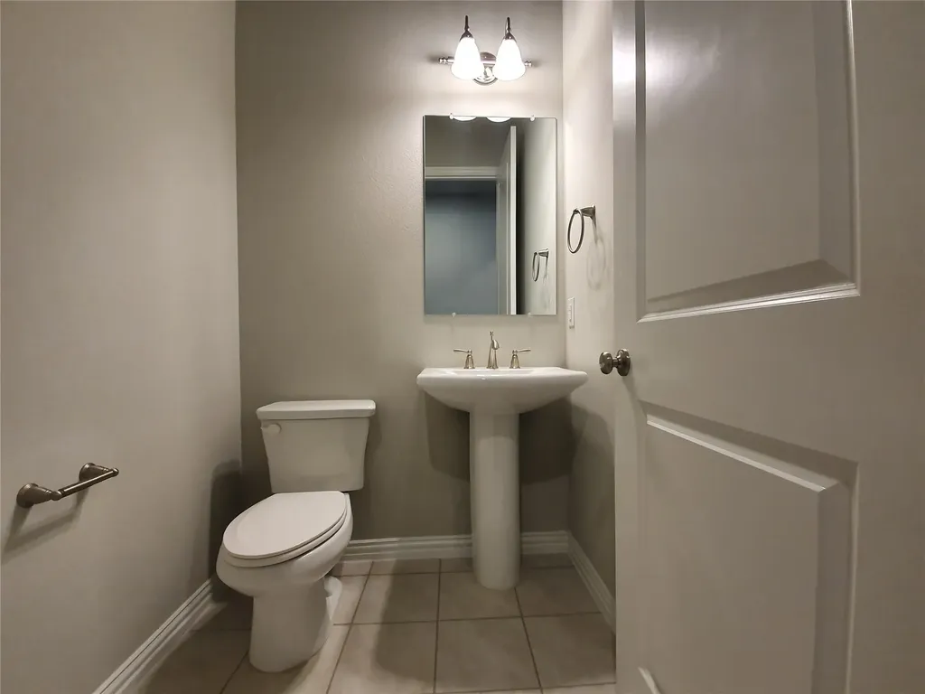 8266 Primrose Way Dallas TX 75252