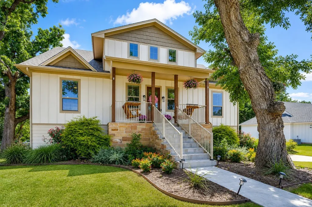 1142 County Road 337 Glen Rose TX 76043
