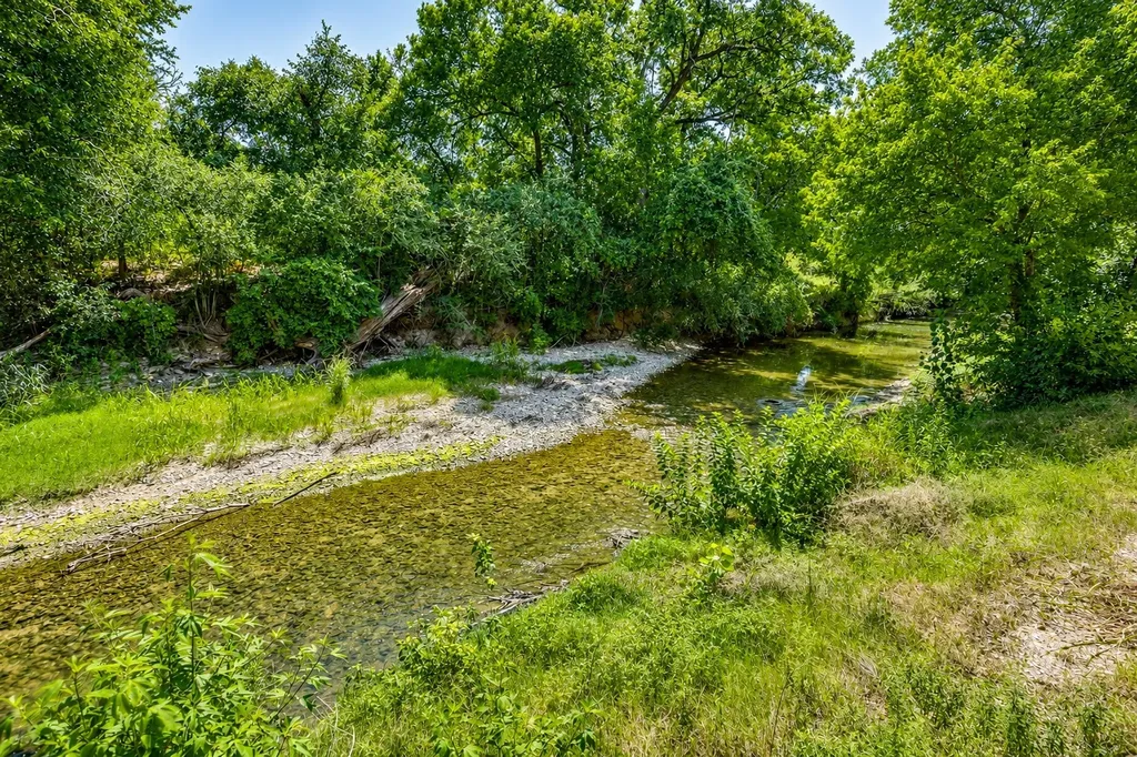 1142 County Road 337 Glen Rose TX 76043