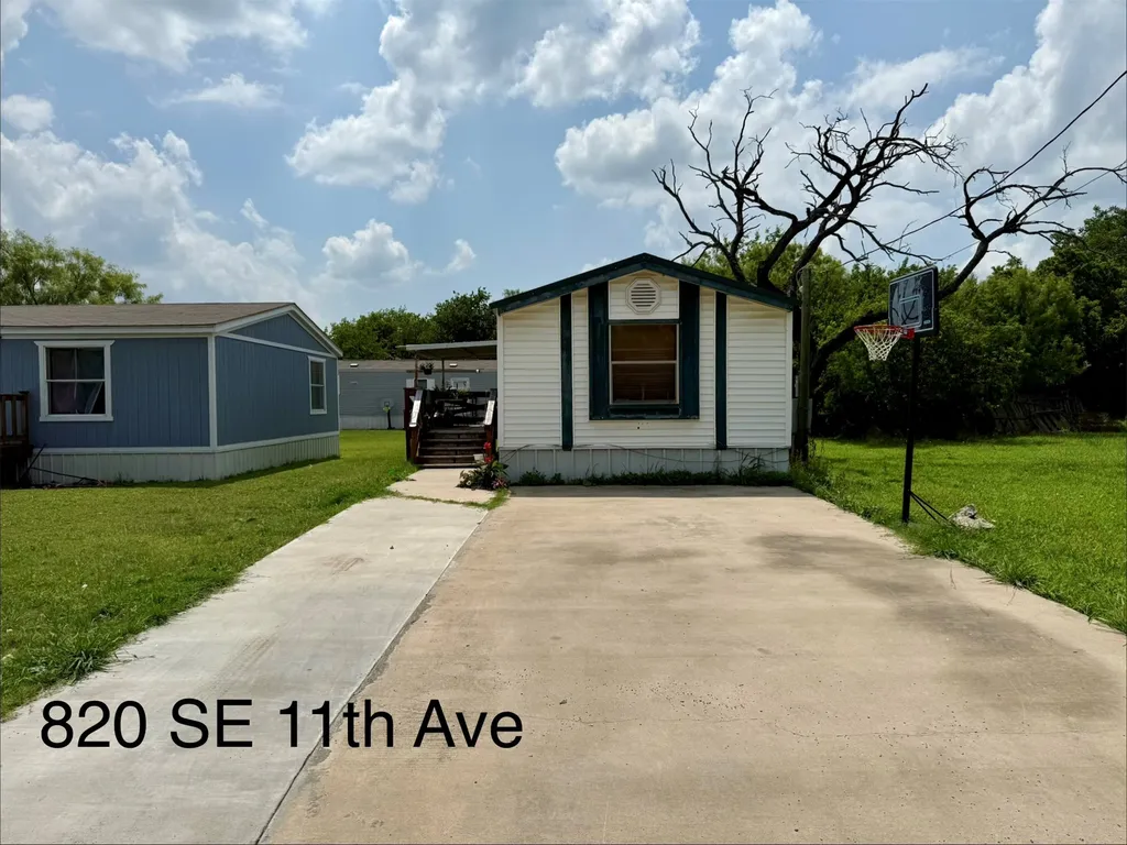 9999 SE 8th Street Mineral Wells TX 76067