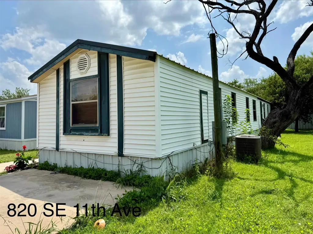 9999 SE 8th Street Mineral Wells TX 76067