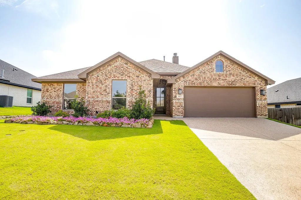 6817 Trail Rock Drive Benbrook TX 76126