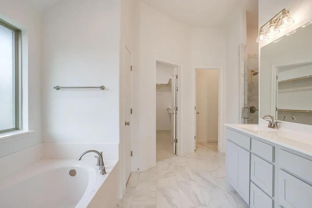6817 Trail Rock Drive Benbrook TX 76126