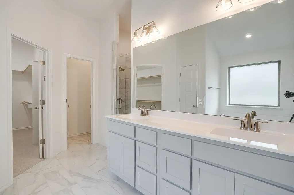 6817 Trail Rock Drive Benbrook TX 76126