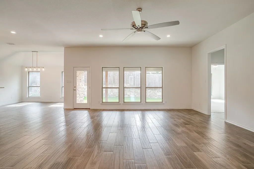 6817 Trail Rock Drive Benbrook TX 76126