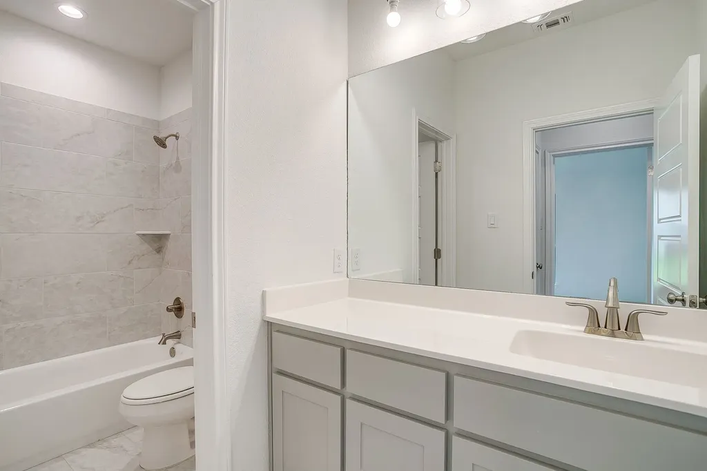 6817 Trail Rock Drive Benbrook TX 76126