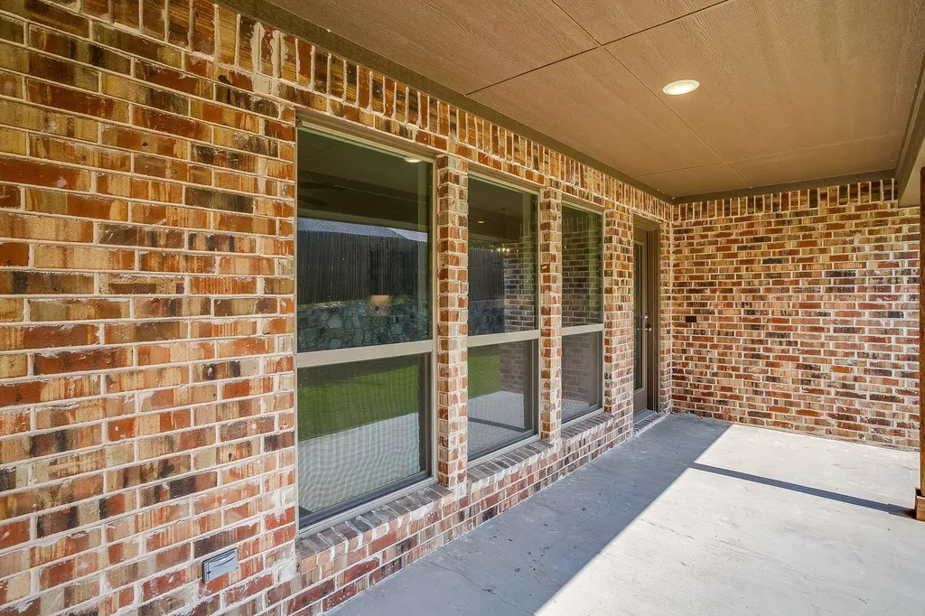 6817 Trail Rock Drive Benbrook TX 76126