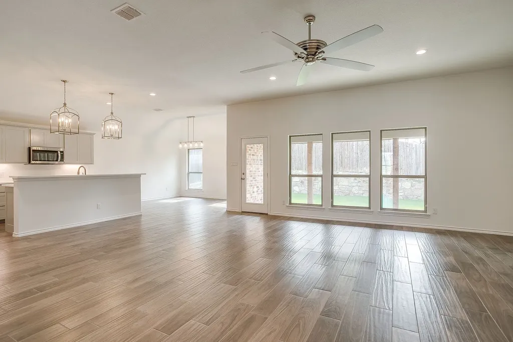 6817 Trail Rock Drive Benbrook TX 76126