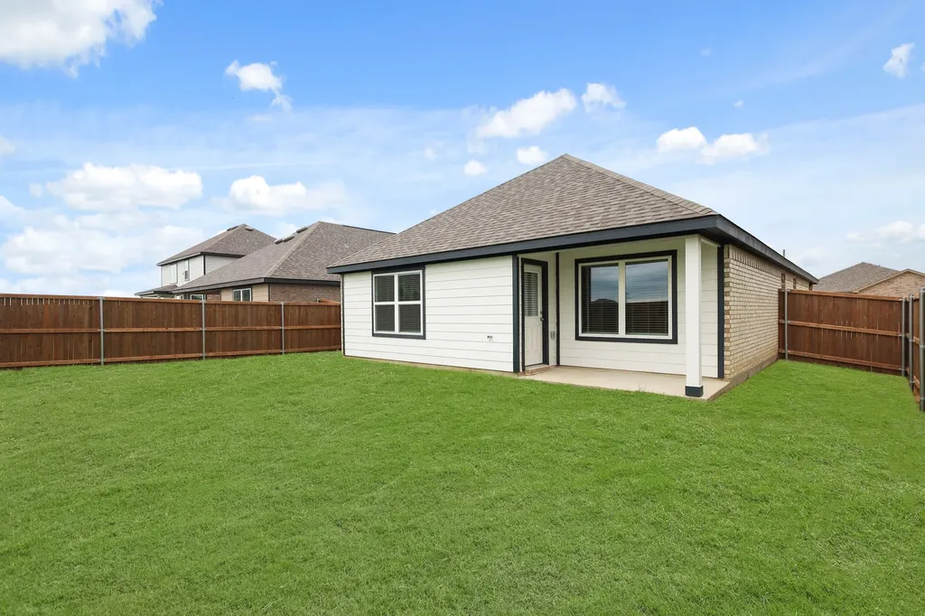 3132 Manchester Drive Cleburne TX 76031