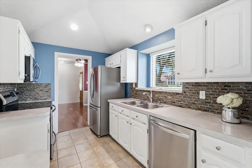 4203 Meadow Ridge Drive Carrollton TX 75010