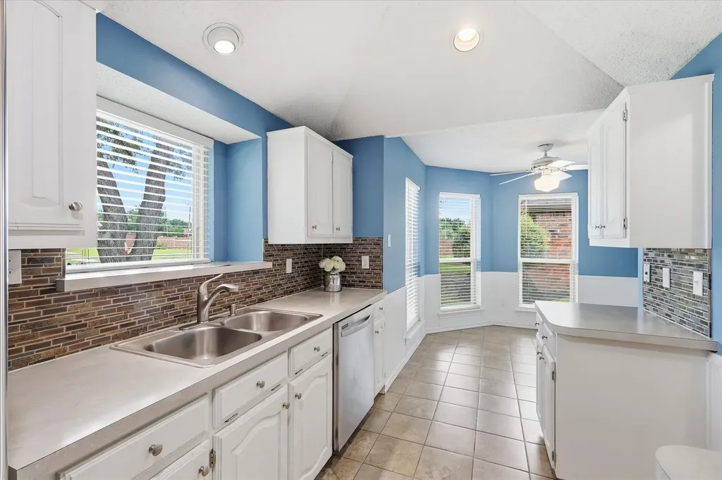 4203 Meadow Ridge Drive Carrollton TX 75010