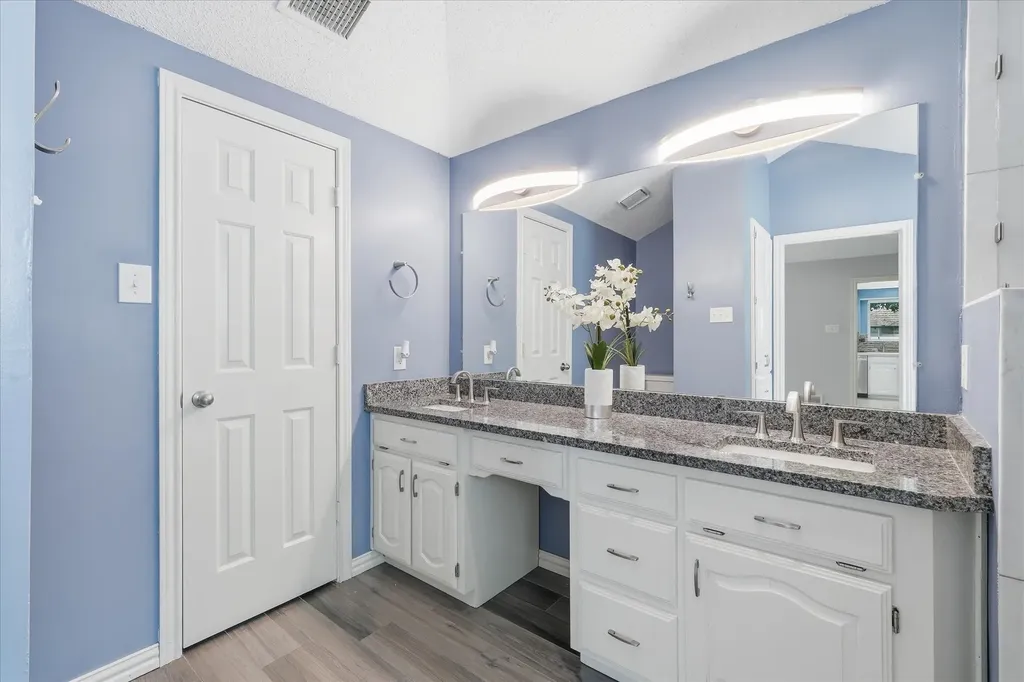 4203 Meadow Ridge Drive Carrollton TX 75010