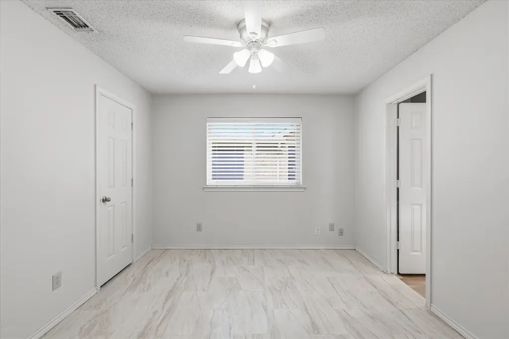 4203 Meadow Ridge Drive Carrollton TX 75010