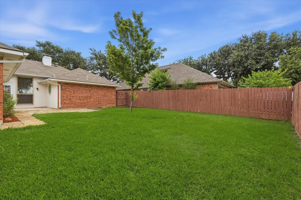 4203 Meadow Ridge Drive Carrollton TX 75010