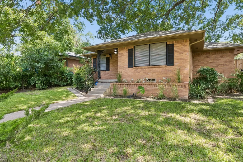 2728 Alco Avenue Dallas TX 75211