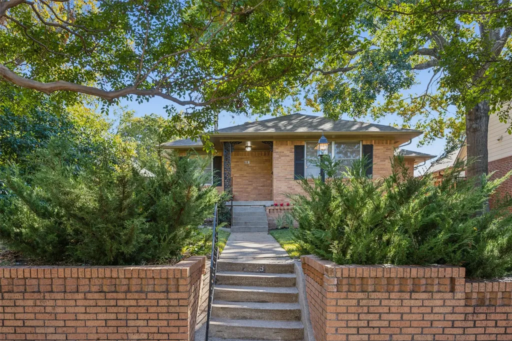 2728 Alco Avenue Dallas TX 75211