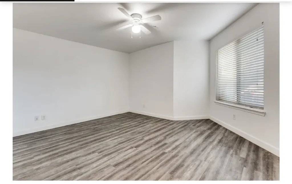 9829 Walnut Street Dallas TX 75243
