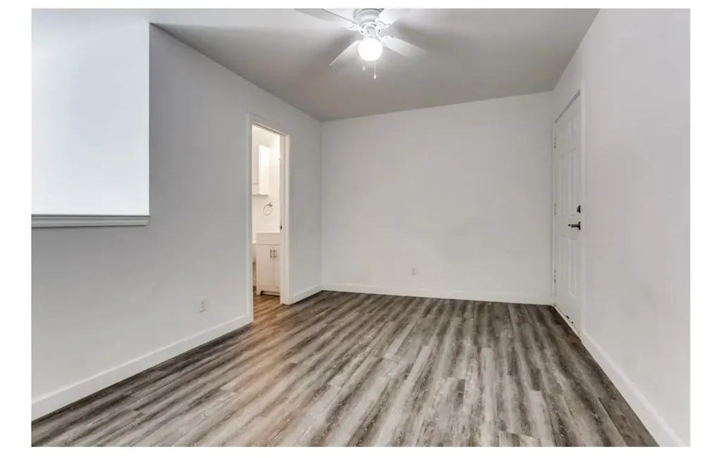 9829 Walnut Street Dallas TX 75243