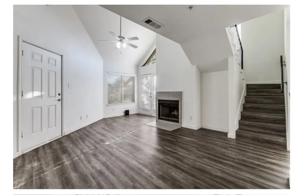 9829 Walnut Street Dallas TX 75243