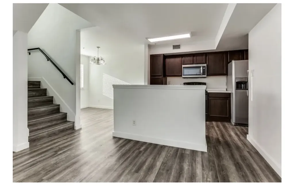 9829 Walnut Street Dallas TX 75243