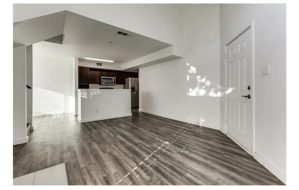 9829 Walnut Street Dallas TX 75243