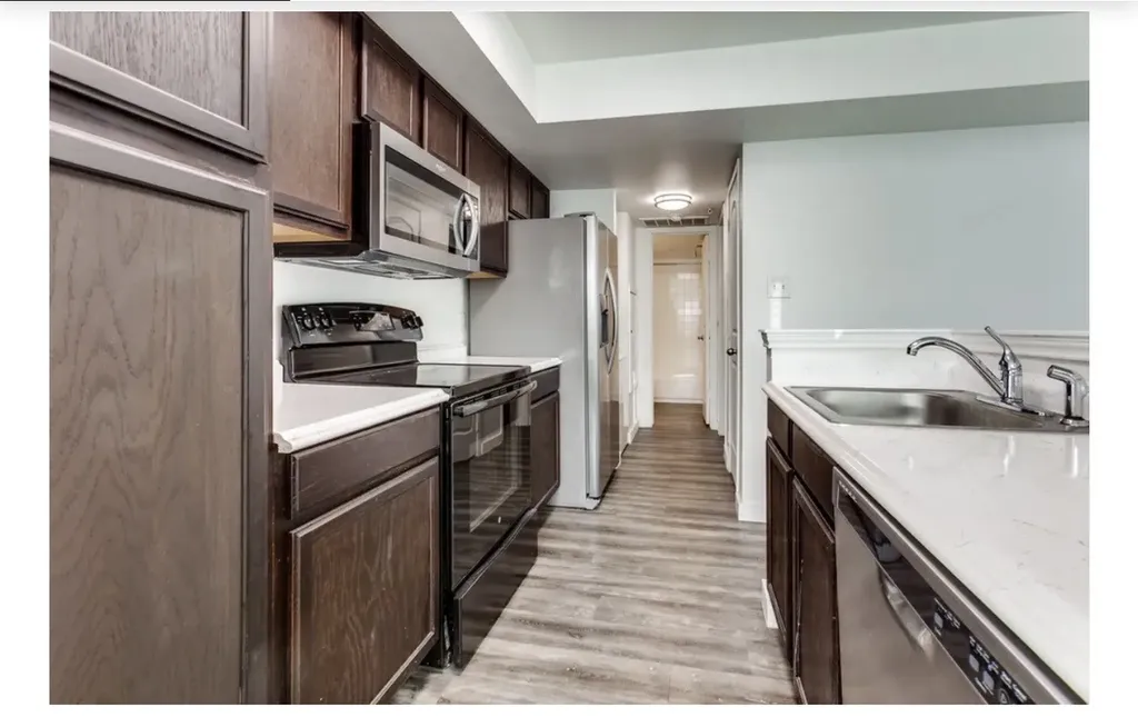 9829 Walnut Street Dallas TX 75243