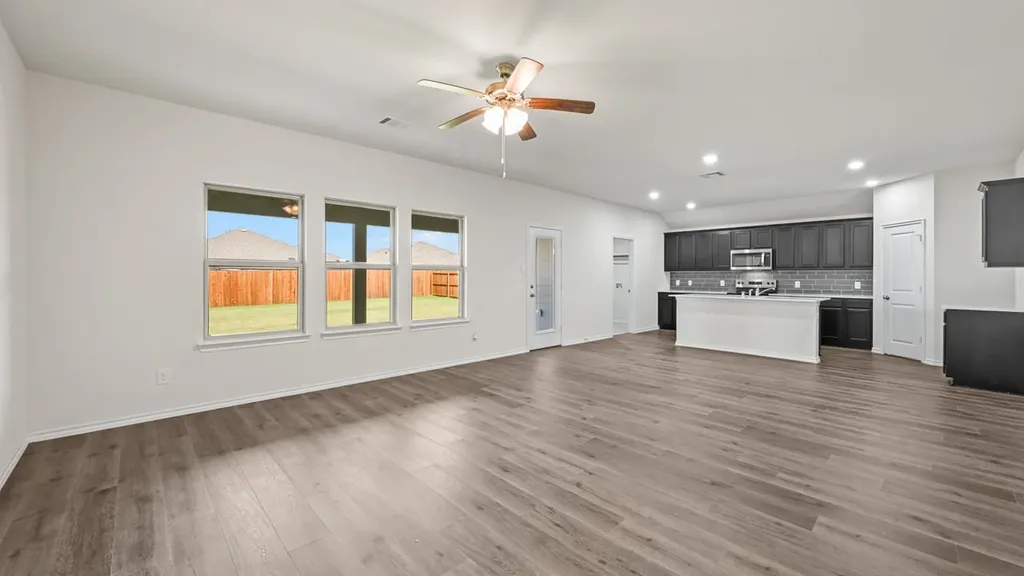 499 Sebastian Lane Waxahachie TX 75165