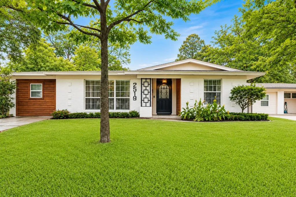 2519 Highwood Drive Dallas TX 75228