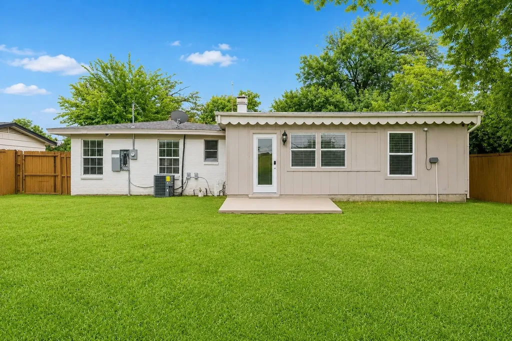 2519 Highwood Drive Dallas TX 75228
