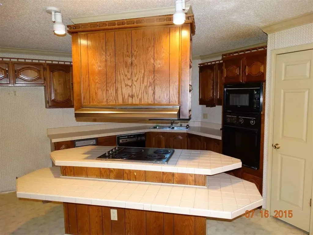 16028 Neches Parkway Tyler TX 75704