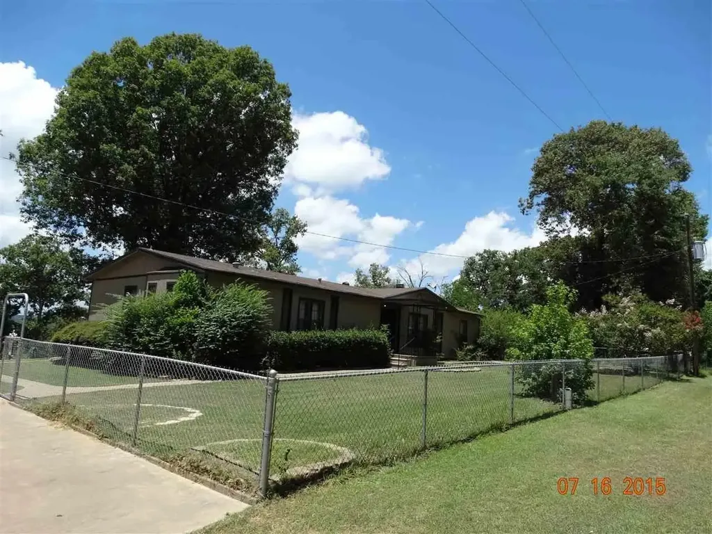 16028 Neches Parkway Tyler TX 75704