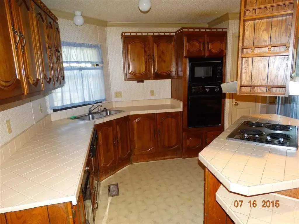 16028 Neches Parkway Tyler TX 75704