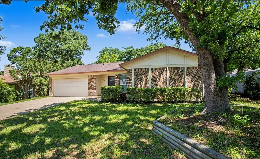 5405 Bright Star Trail Arlington TX 76017