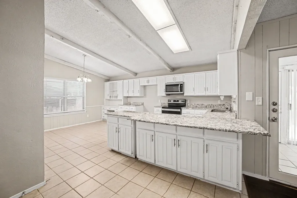 5405 Bright Star Trail Arlington TX 76017