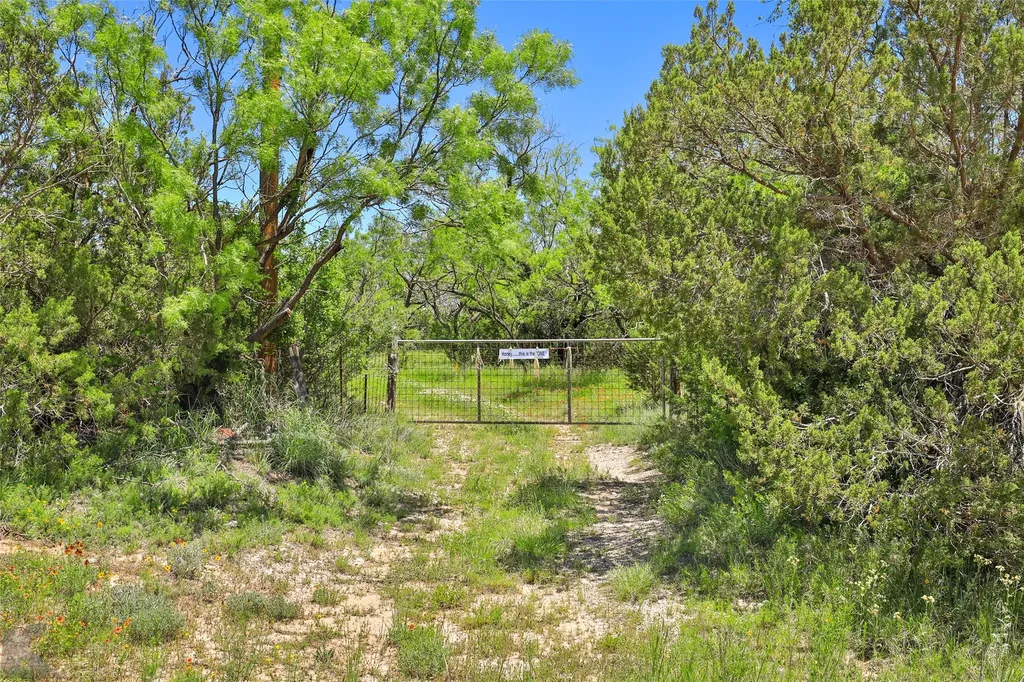 4897 Fm 1086 Bradshaw TX 79567