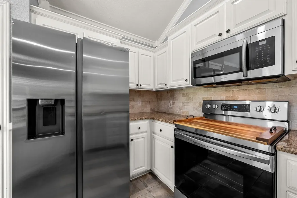 10604 Sierra West Drive Waco TX 76712