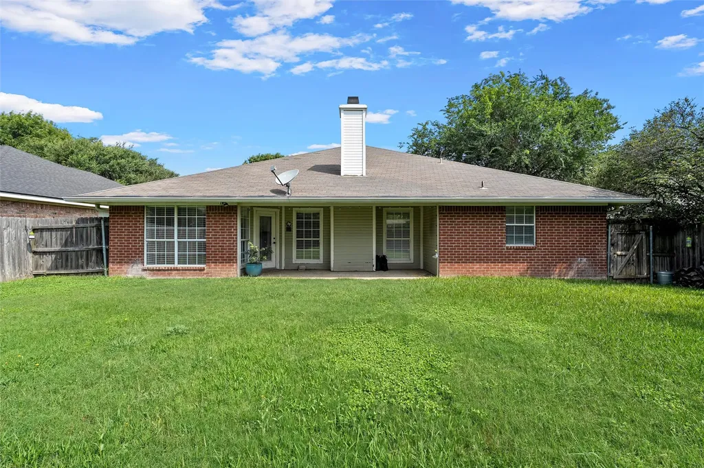 10604 Sierra West Drive Waco TX 76712